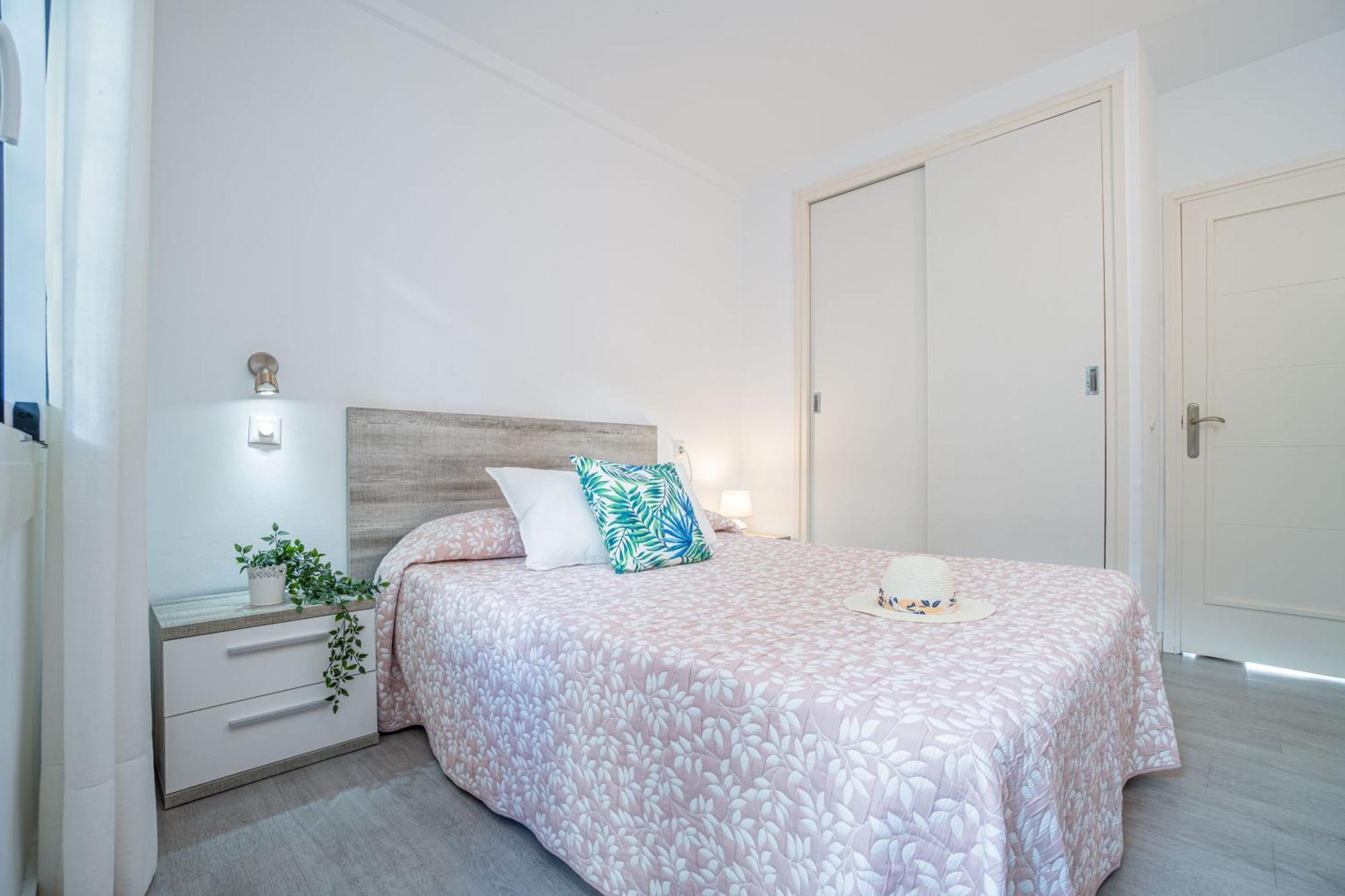 Apartment Meda Chica 罗萨斯 外观 照片